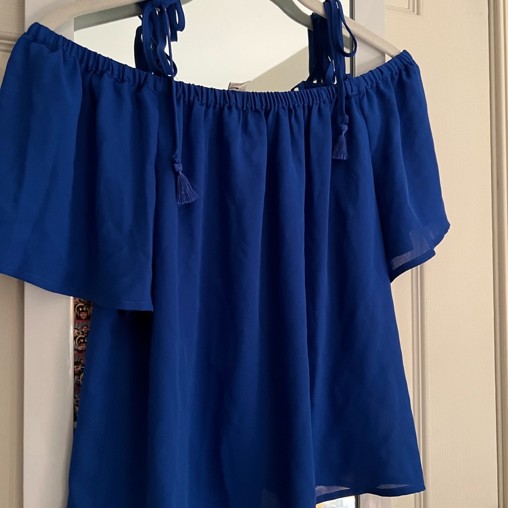 Off the shoulder top!